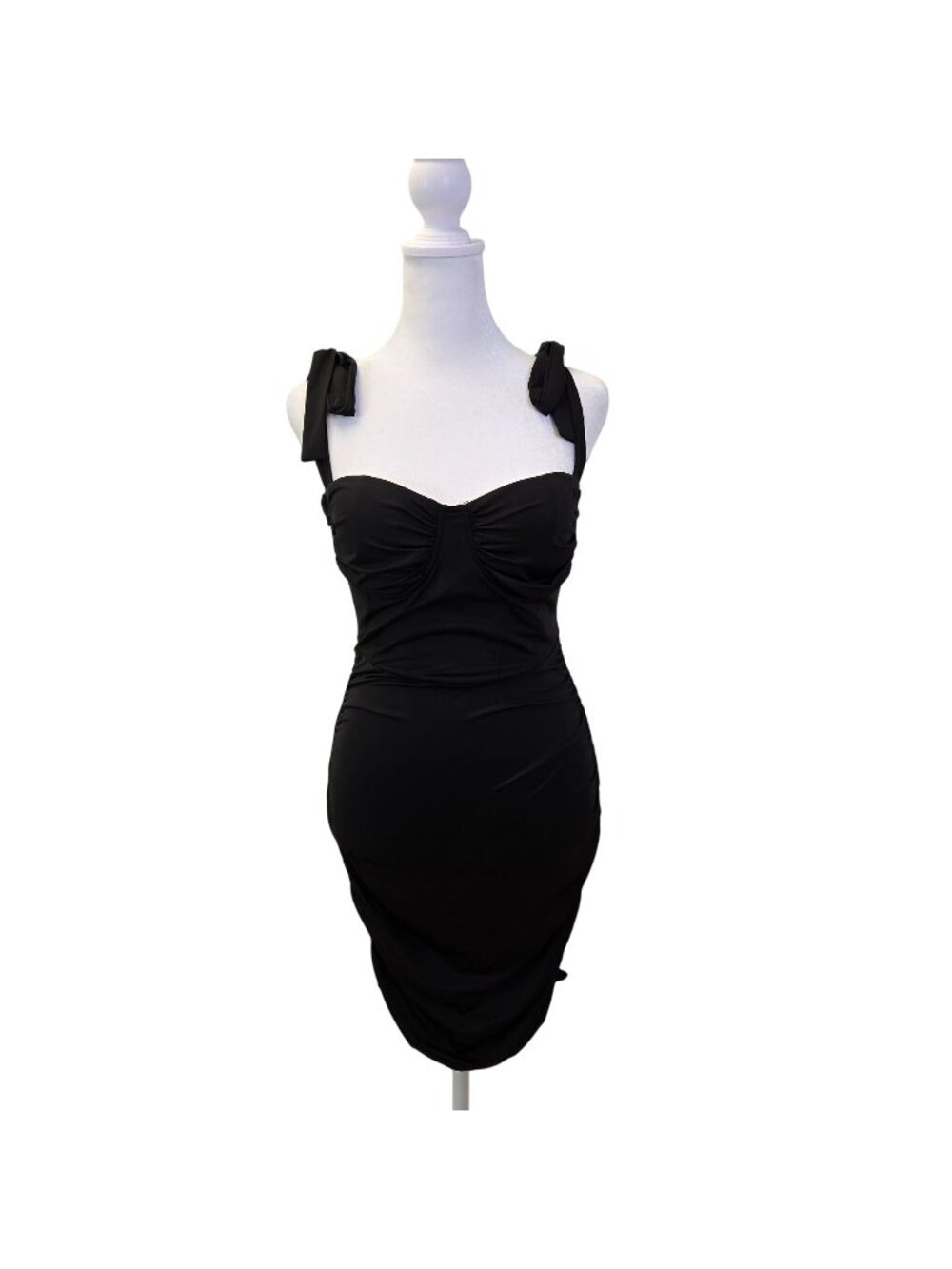 NWT Windsor Tie Shoulder Ruched Bodycon Dress Size Medium